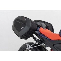 ZESTAW SAKW BOCZNYCH PRO BLAZE H I STELAŻY SW-MOTECH APRILIA TUONO 660/RS 660 BLACK