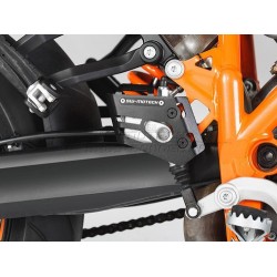 OSŁONA POMPY HAMULCOWEJ SW-MOTECH KTM 990 SMR (07-)/990 ADVENTURE (06-), BLACK